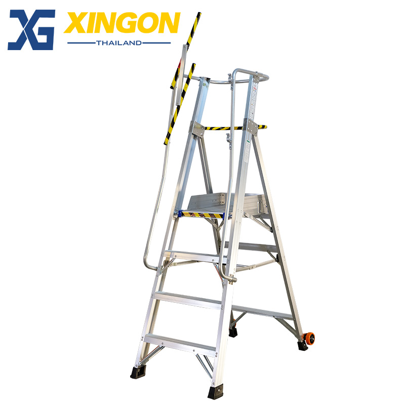 บันไดแพลตฟอร์ม อลูมิเนียม4ฟุตมีราวจับและกันตก XG-152A4